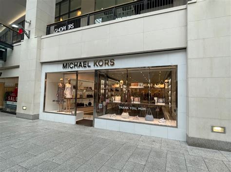 michael kors store pick up